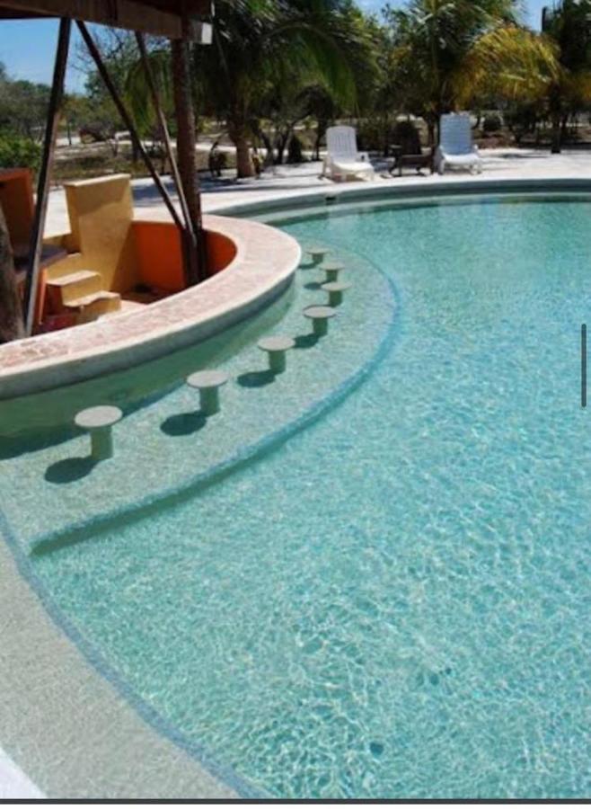 Two Bedroom Beachfront Villa 셀레스툰 외부 사진