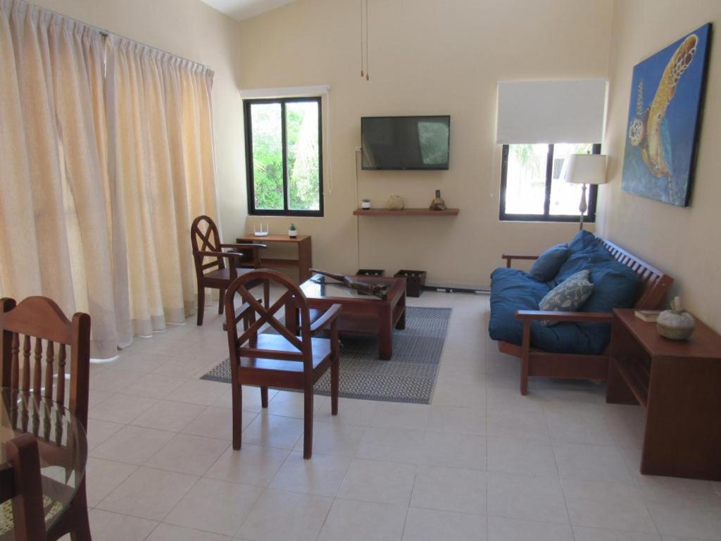 Two Bedroom Beachfront Villa 셀레스툰 외부 사진